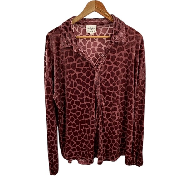 Umgee Womens L Giraffe Print Velvet Burnout Long Sleeve Button Down Shirt - Picture 1 of 6